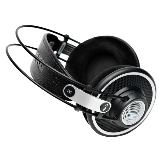 K702 - Black - Reference studio headphones - Detailshot 2